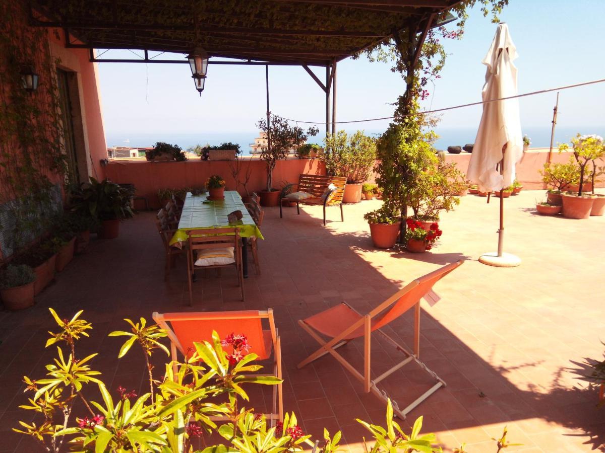 A Casa Di Tommy B&B Acireale Exterior photo